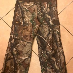 Under Armour XL youth Camo Realtree pants